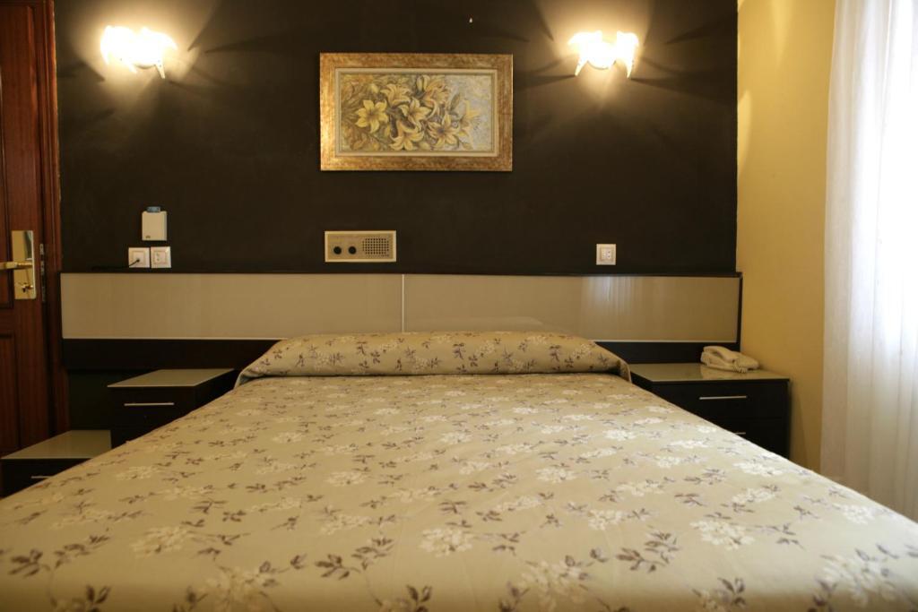 Hotel Azpiazu Cudillero Buitenkant foto
